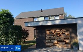 Studio Tout Neuf. Court Sejour, Loisirs, Professionnel