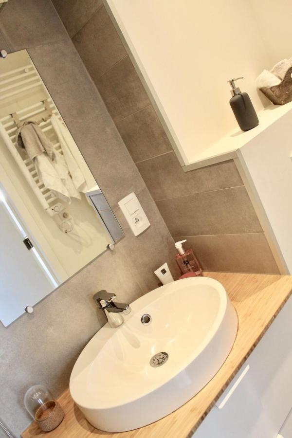 Studio Tout Neuf. Court Sejour, Loisirs, Professionnel Chaudfontaine Buitenkant foto